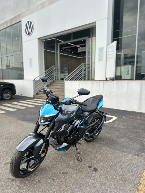 r3502