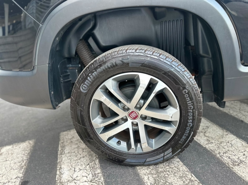 fiat toro freedom 2.4 flex at9 automatico 201710
