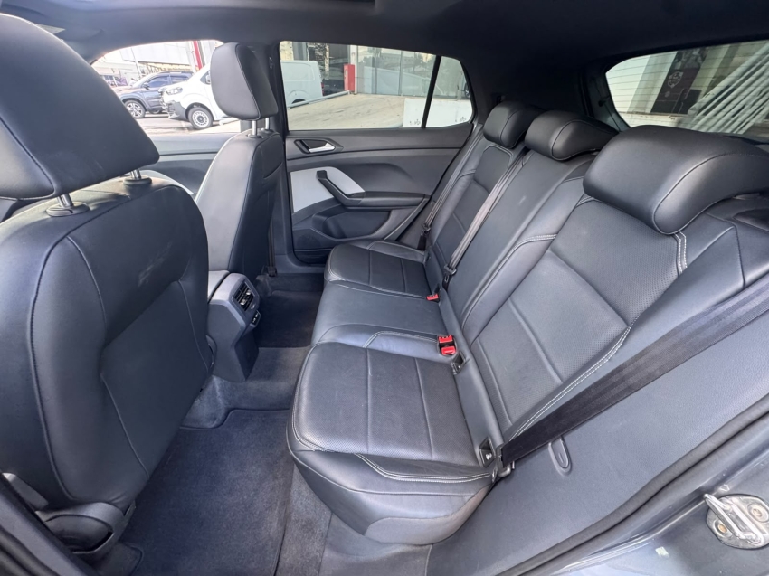 VOLKSWAGEN T-CROSS HIGHLINE 1.4 250 TURBO TSI FLEX AUTOMATICO 202410