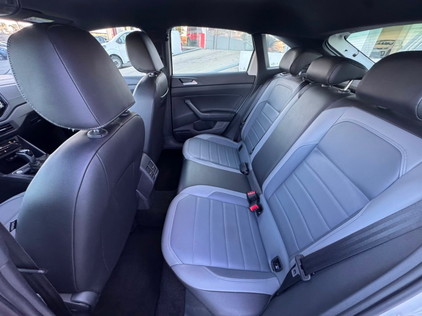 VOLKSWAGEN NIVUS  HIGHLINE 1.0 TSI 200 FLEX AUTOMATICO 2024 /20245