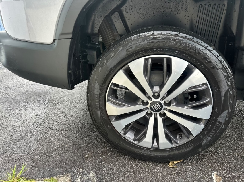 FIAT TORO VOLCANO 2.0 TURBO DIESEL 4WD AT9 4X4 AUTOMATICO 2024 /20248