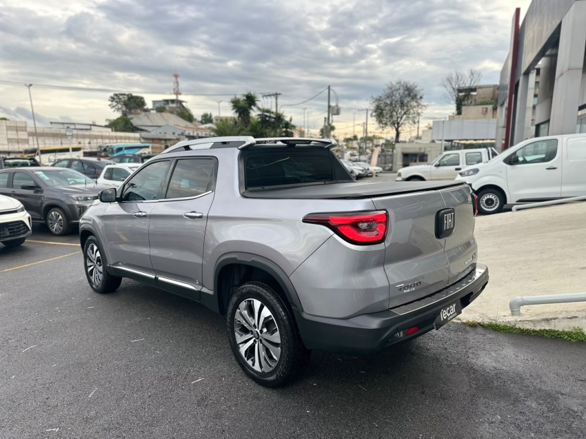 FIAT TORO VOLCANO 2.0 TURBO DIESEL 4WD AT9 4X4 AUTOMATICO 2024 /20249