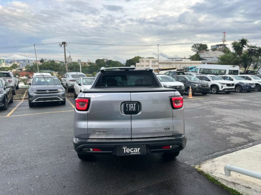 FIAT TORO VOLCANO 2.0 TURBO DIESEL 4WD AT9 4X4 AUTOMATICO 2024 /202411