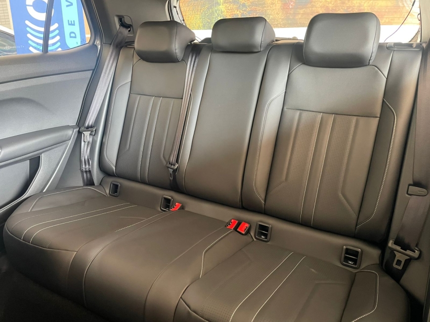 t-cross highline 26/26 c/ teto solar12