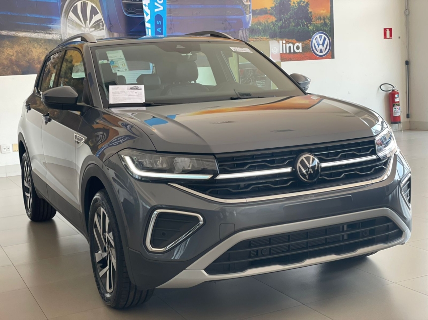 t-cross highline 26/26 c/ teto solar