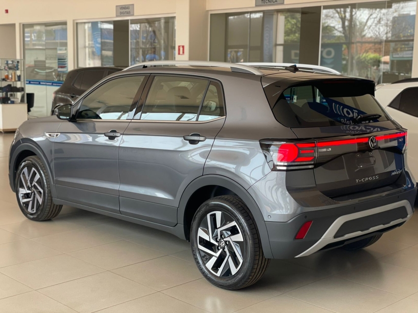 t-cross highline 26/26 c/ teto solar3