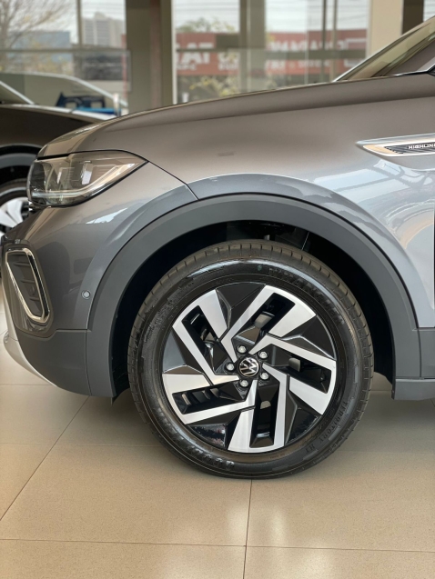 t-cross highline 26/26 c/ teto solar6