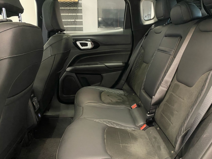 jeep compass 2.0 hurricane 4 turbo gasolina blackhawk at9 2025