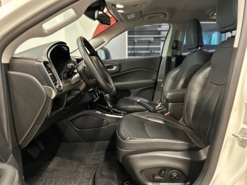 fiat toro 2.0 16v turbo diesel volcano 4wd at9 2.8 4p automatico 2022