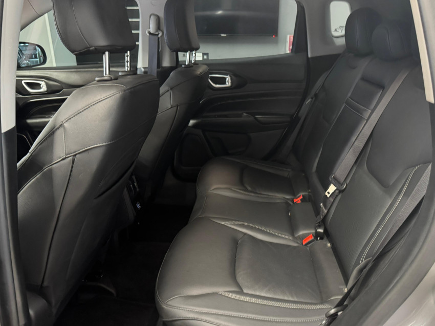 jeep compass 1.3 t270 turbo flex longitude at6 4p automatico 2024