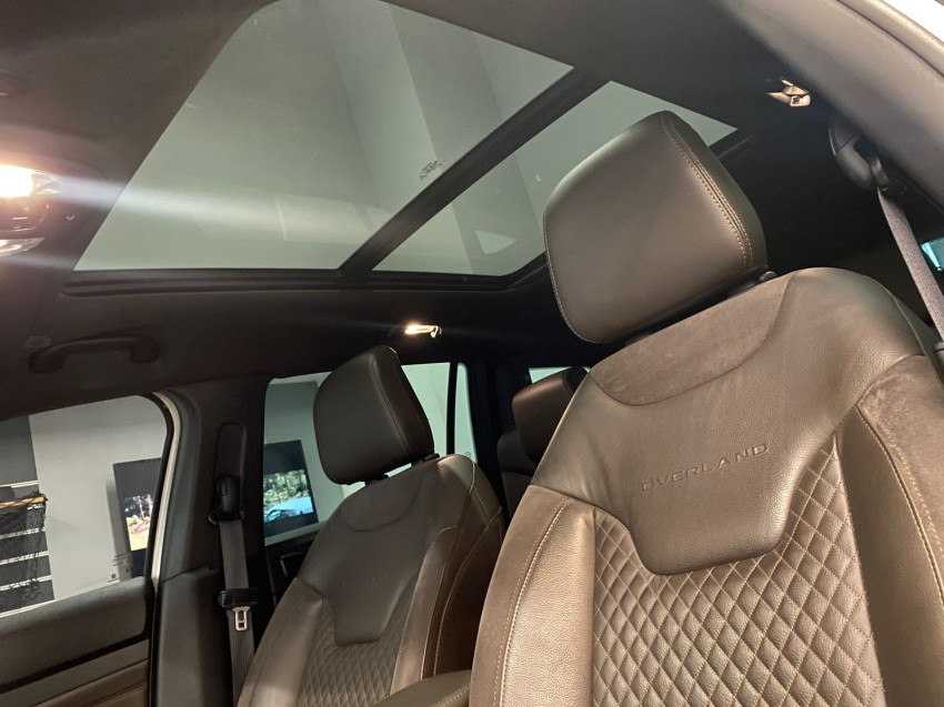 jeep commander 2.0 td380 turbo diesel overland at9 4p automatico 2022