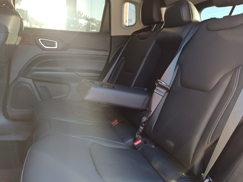 jeep compass 1.3 t270 turbo flex longitude at6 4p automatico 2025