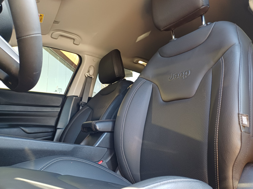 jeep compass 1.3 t270 turbo flex longitude at6 4p automatico 2025