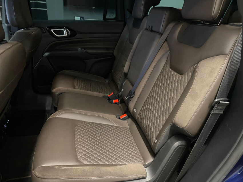 jeep commander 1.3 t270 turbo flex overland at6 4p automatico 2023