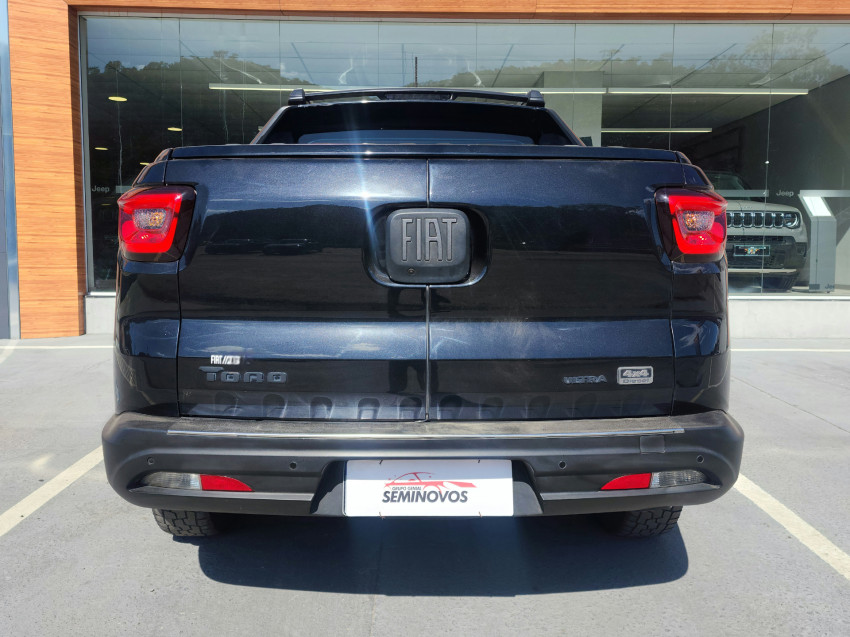 fiat toro 2.0 16v turbo diesel ultra 4wd at9 4p automatico 2023
