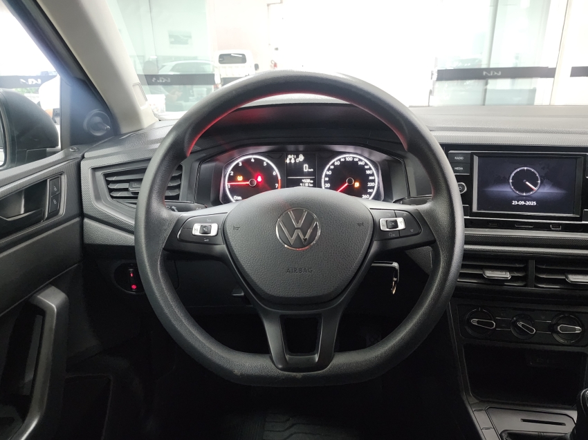 volkswagen polo 1.0 mpi track man 23/24 seminovo