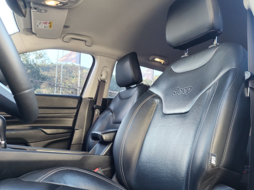 jeep compass 1.3 t270 turbo flex longitude at6 22/23 seminovo