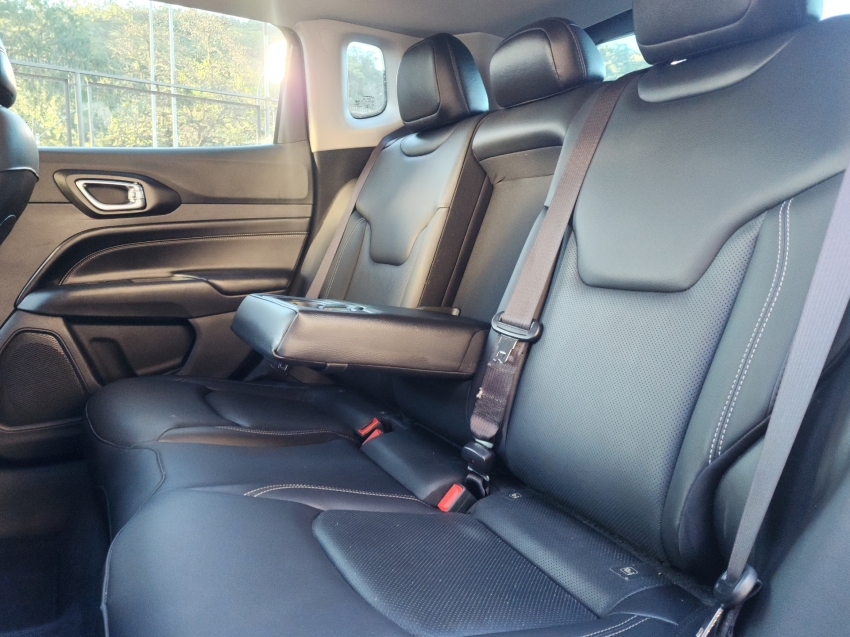 jeep compass 1.3 t270 turbo flex longitude at6 4p automatico 2023