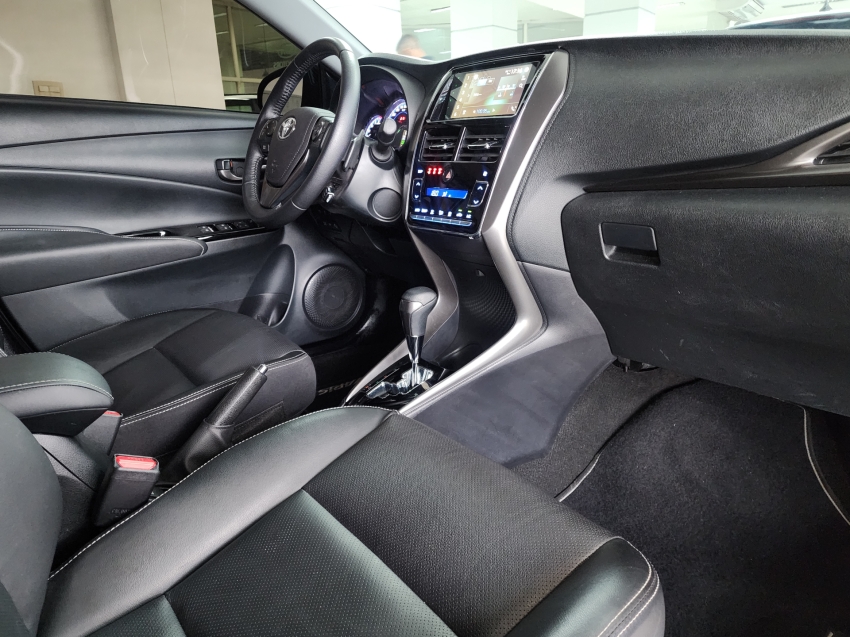 toyota yaris 1.5 16v flex sedan xls multidrive 24/25 seminovo