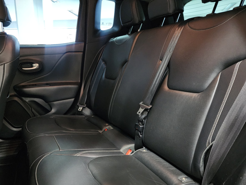 jeep renegade 1.3 t270 turbo flex longitude at6 23/24 seminovo
