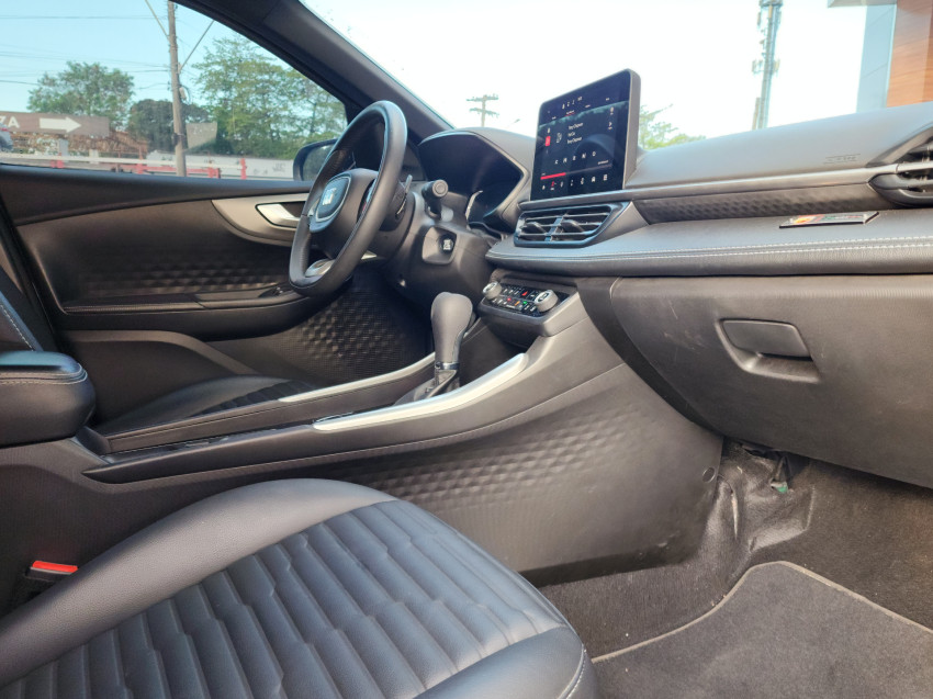 fiat fastback 1.3 turbo 270 flex limited edition at6 23/24 seminovo