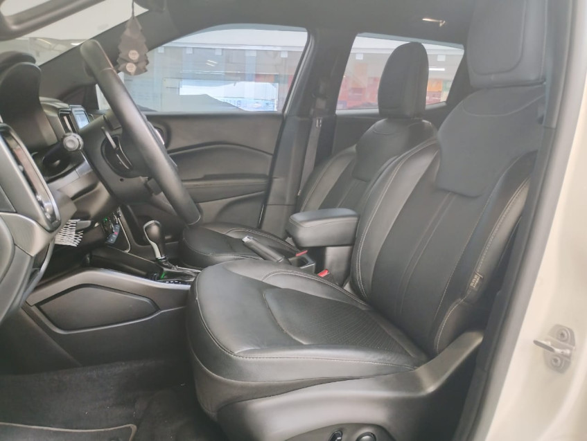 fiat toro 1.3 turbo 270 flex volcano at6 24/25 seminovo