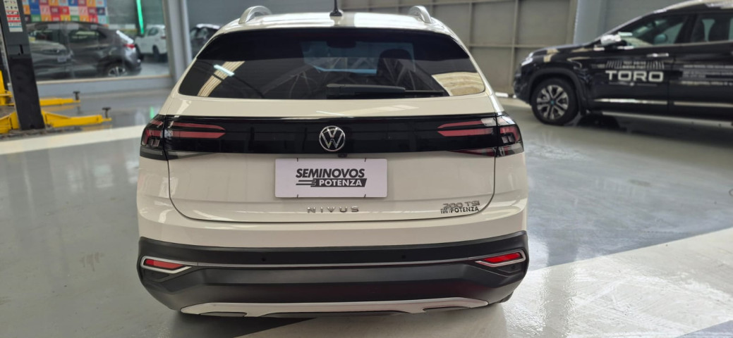volkswagens nivus 1.0 200 tsi total flex highline at 22/22 seminovo