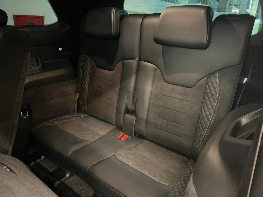jeep commander gasolina 3p 2025