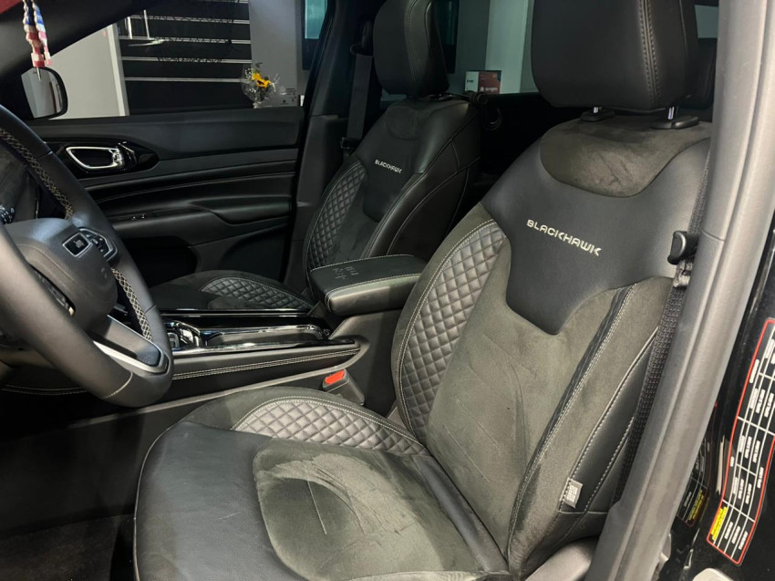 jeep commander gasolina 3p 2025