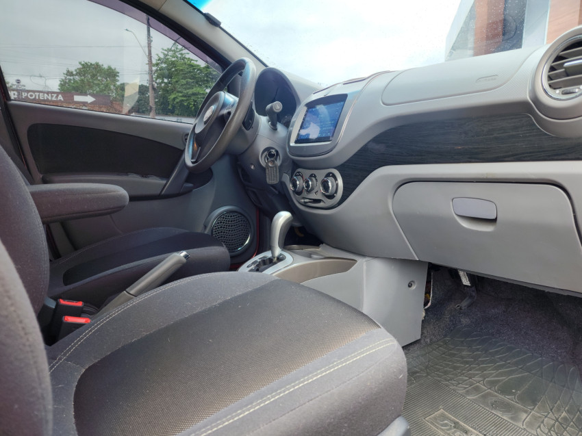 grand siena 1.6 mpi essence 16v flex 4p at 14/15 seminovo