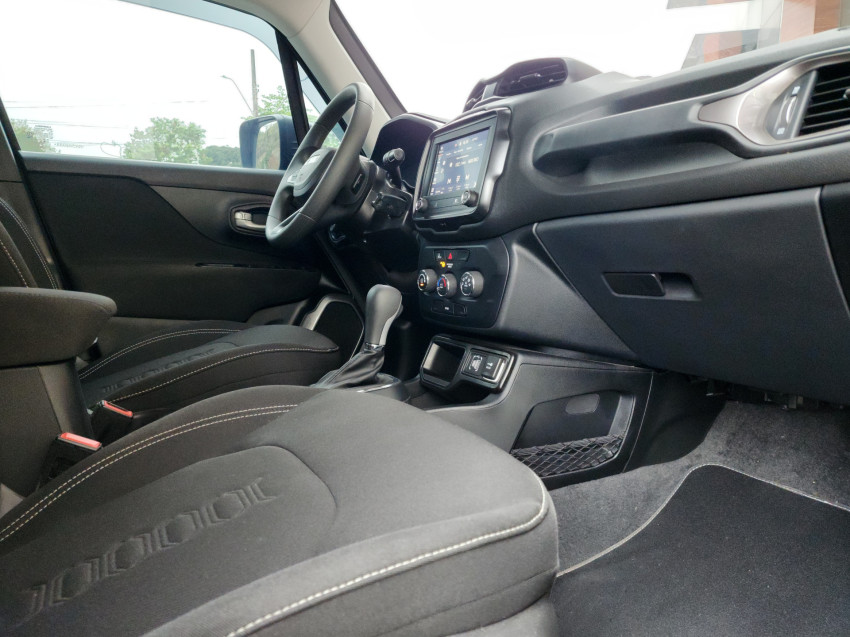 jeep renegade 1.3 t270 turbo flex sport at6 23/24 seminovo