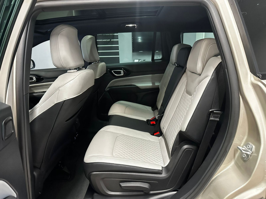 jeep commander 1.3 t270 turbo flex overland at6 22/23 seminovo