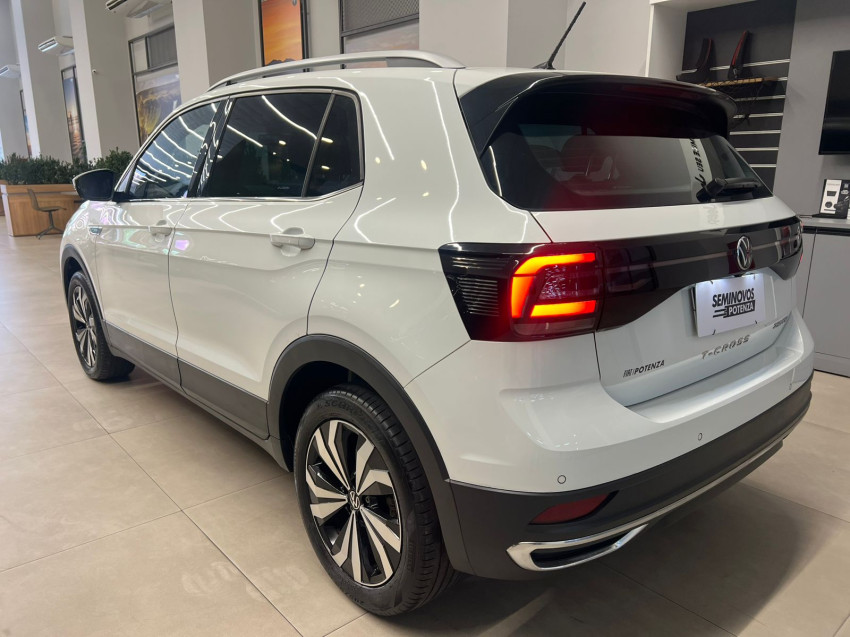 volkswagen t-cross 1.4 250 tsi total flex highline at 22/23 seminovo