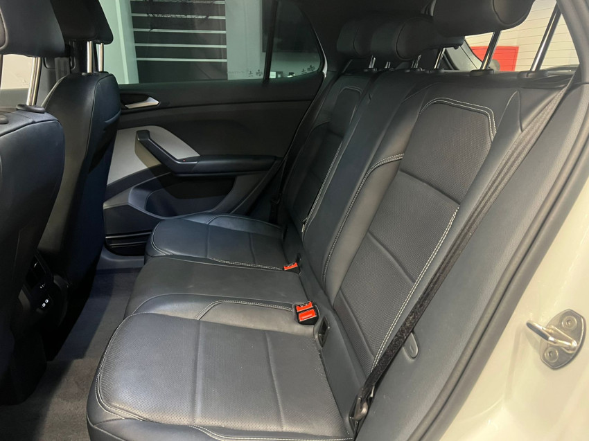 volkswagen t-cross 1.4 250 tsi total flex highline at 22/23 seminovo