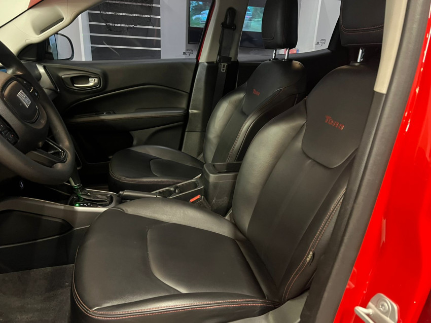 fiat toro 1.3 turbo 270 flex endurance at6 22/23 seminovo6