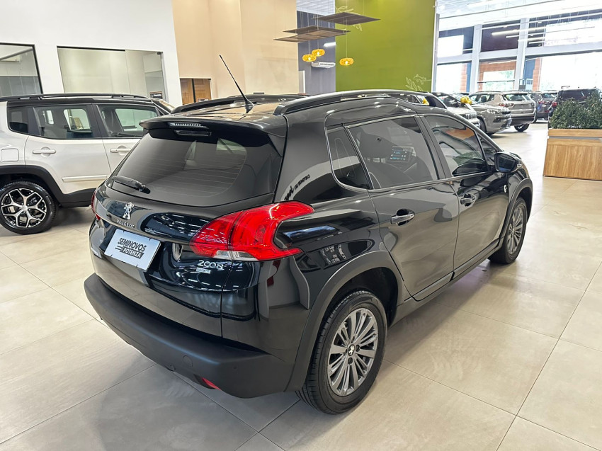 peugeot 2008 1.6 16v thp flex griffe 4p at 21/22 seminovo3