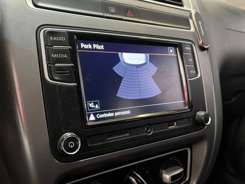 volkswagen fox 1.6 msi total flex connect 4p manual 1.8 202011