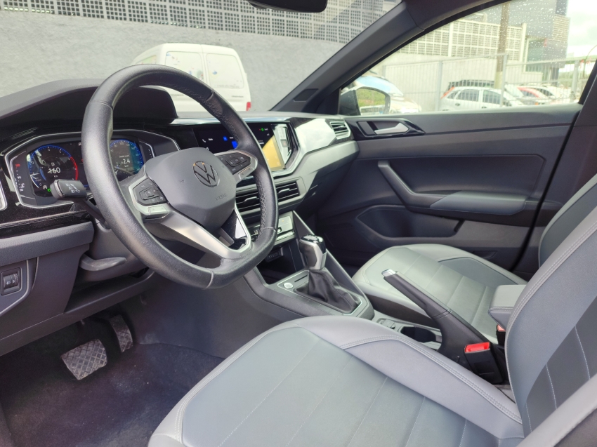 volkswagen nivus 1.0 200 tsi total flex highline at 22/23 seminovo5