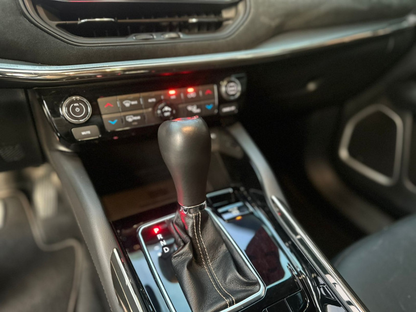 jeep commander 1.3 t270 turbo flex limited at6 24/25 seminovo12