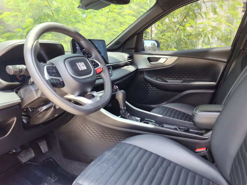 fiat fastback 1.3 turbo 270 flex limited edition at6 23/24 seminovo5