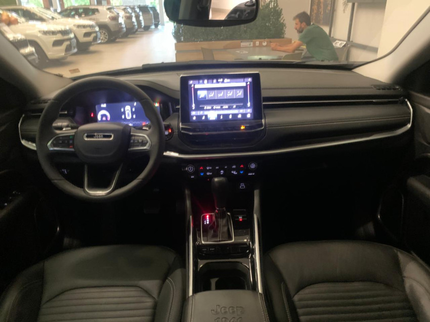 jeep commander 1.3 t270 turbo flex longitude at6 24/24 seminovo7