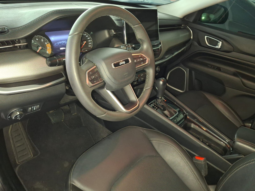 jeep compass 1.3 t270 turbo flex longitude at6 22/22 seminovo4