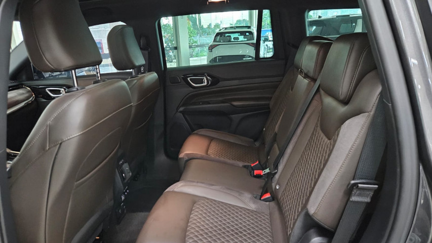 jeep commander 1.3 t270 turbo flex overland at6 22/23 seminovo6