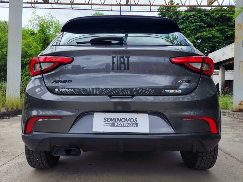 fiat argo 1.8 e.torq flex trekking at6 20/21 seminovo3