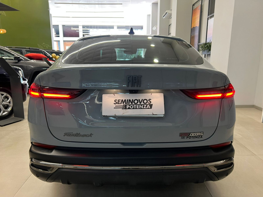 fiat fastback 1.3 turbo 270 flex limited edition at6 23/23 seminovo4