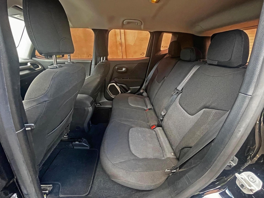 renegade 1.8 flex sport 4p automatico5