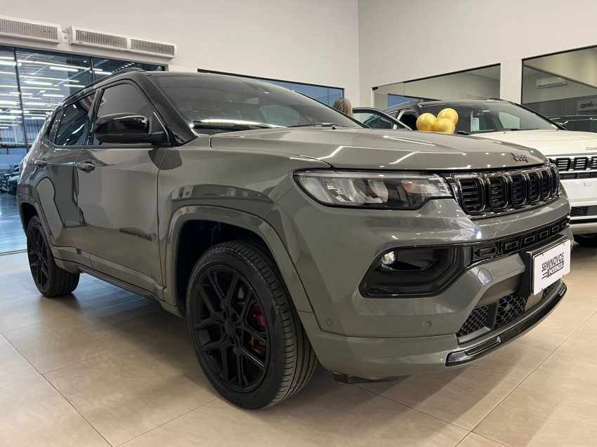 jeep compass 2.0 hurricane 4 turbo gasolina blackhawk at9 24/25 seminovo