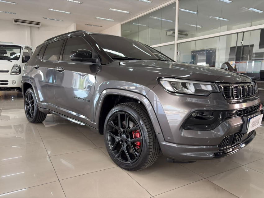jeep compass 2.0 hurricane 4 turbo gasolina blackhawk at9 flex 4p automatico 2025