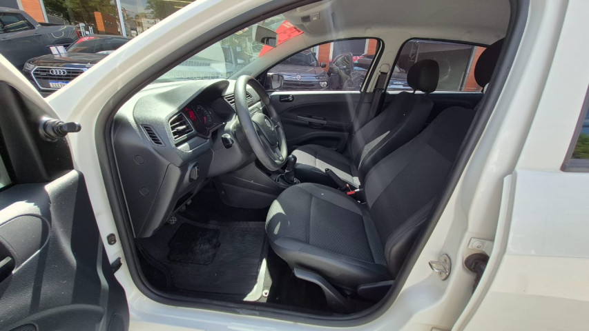 volkswagen voyage 1.0 12v mpi totalflex 4p man 22/23 seminovo5