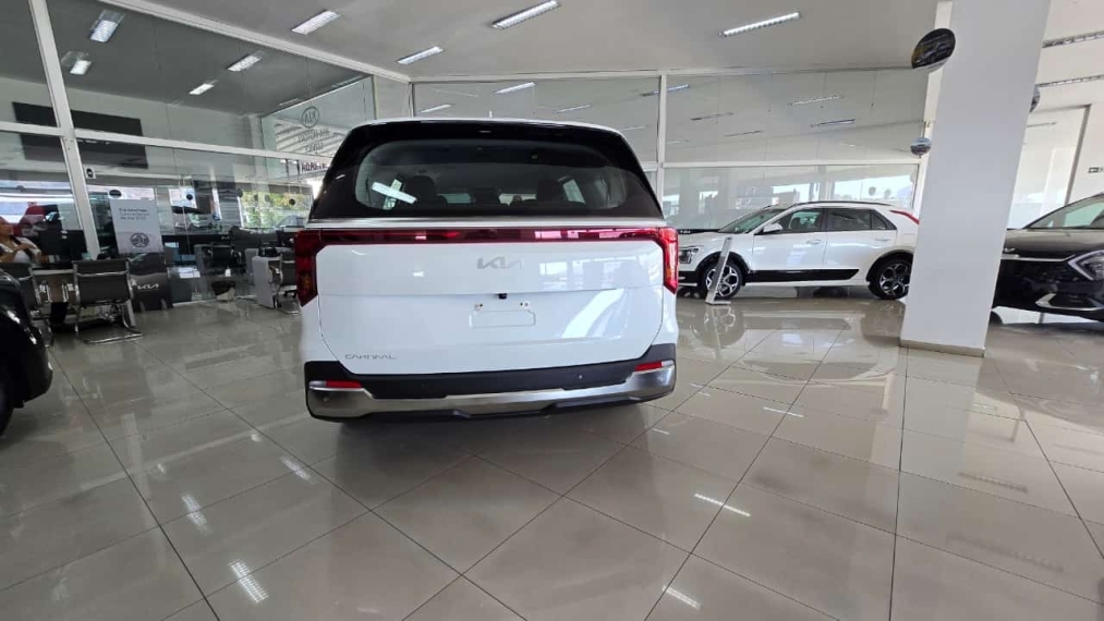 kia carnival 3.5 v6 gasolina ex automatico 24/25 0km3
